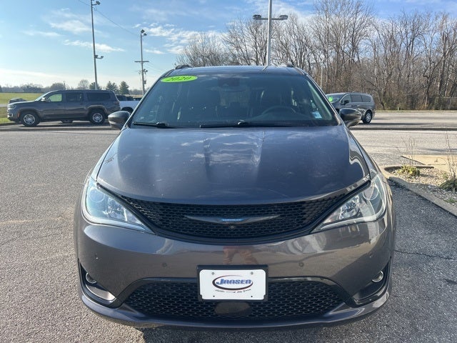 2020 Chrysler Pacifica Hybrid Limited