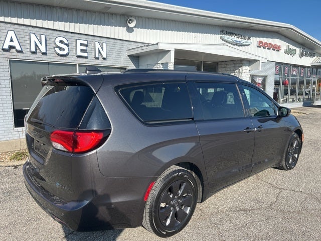 2020 Chrysler Pacifica Hybrid Limited